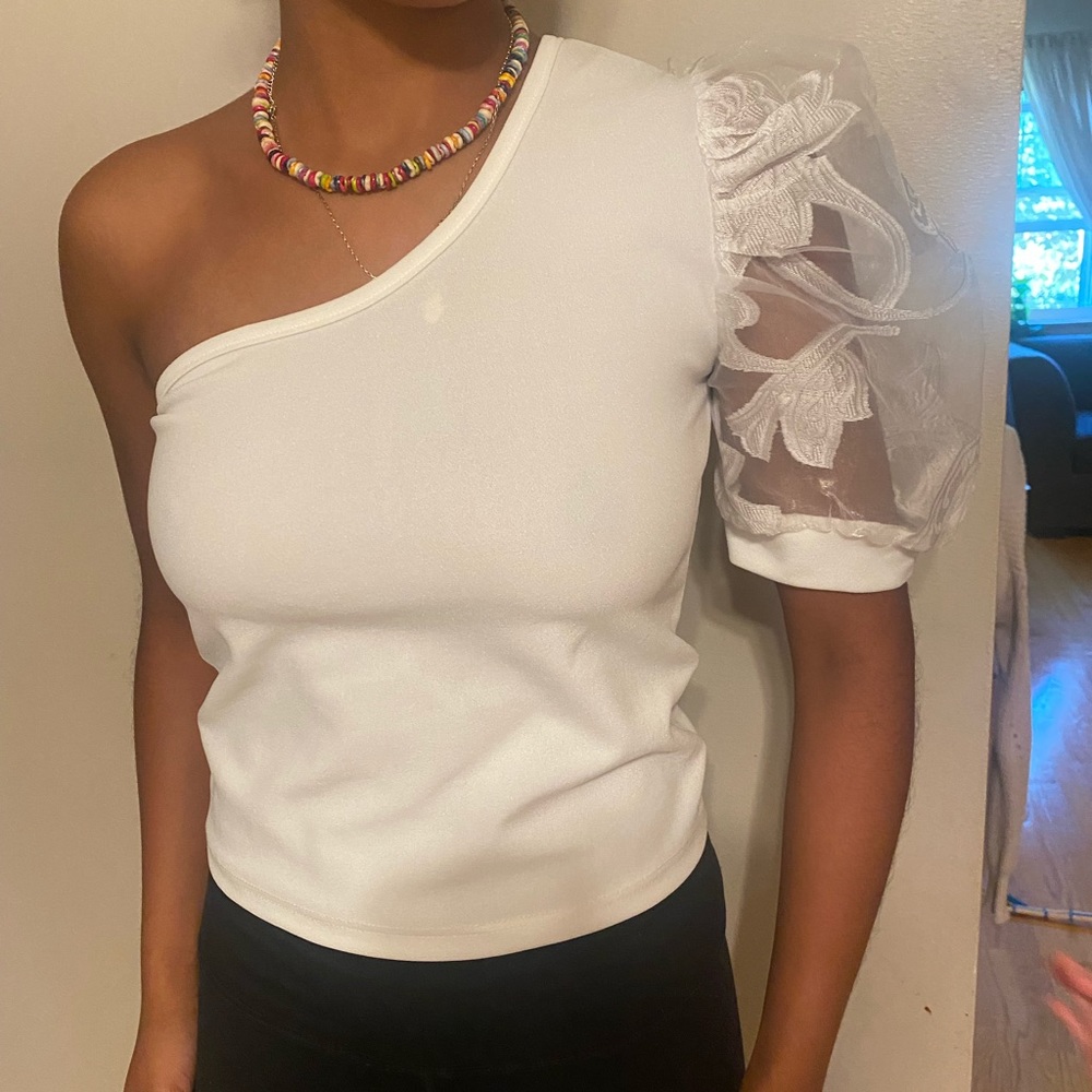 One shoulder white top with floral mesh sleeve